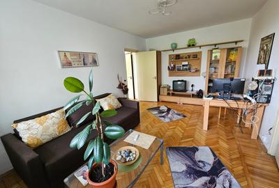 Apartament cu 2 camere semidecomandat, mobilat în 1 Mai - 1