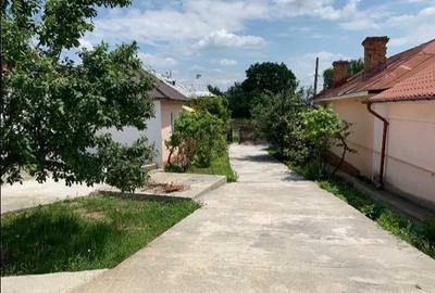 Casă cu 3 camere semidecomandat în Central - 6