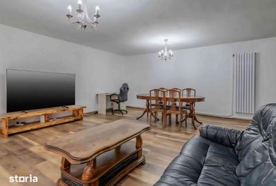 Casă cu 4 camere cu Teren 377 Mp în Central