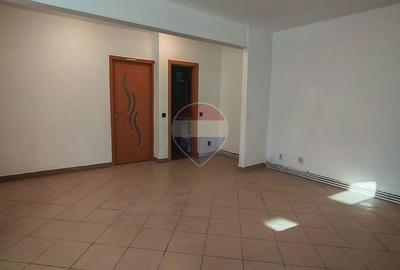 Spațiu comercial, de 51 mp, în George Enescu