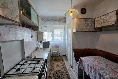 Apartament cu 4 camere decomandat, mobilat în Careiului - 2