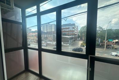 Apartament cu 3 camere decomandat în 13 Septembrie - 17