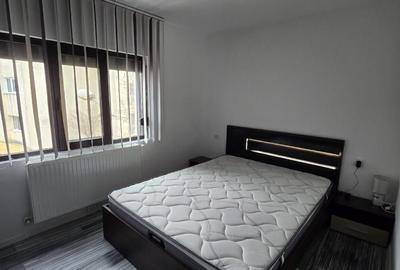 Apartament cu 2 camere semidecomandat în Unirii Sud