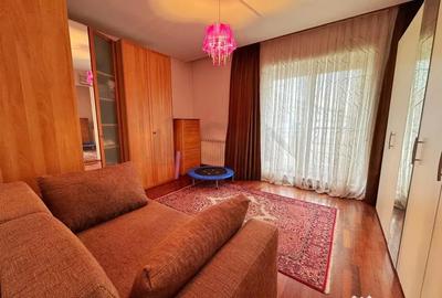 Apartament cu 3 camere decomandat în Nordului - 1