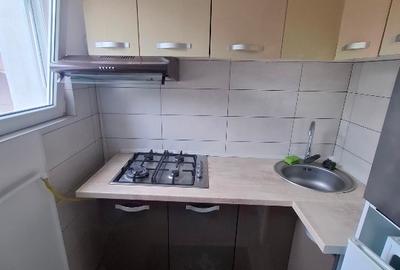 Garsonieră decomandată în Iris - 4