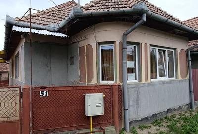 Casă cu 3 camere în Cerghizel
