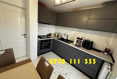 Apartament cu 3 camere decomandat, mobilat în Buzaului