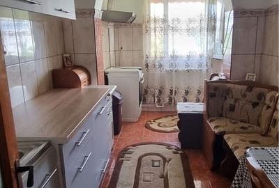 Apartament cu 2 camere decomandat în Micro 16 - 3