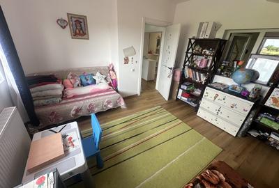 Casă individuală cu 7 camere cu Canalizare în Crevedia - 18