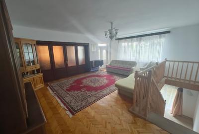 Casă cu 4 camere în Susenii Bârgăului