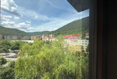 Apartament cu 4 camere decomandat în Răcădău - 15