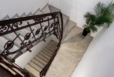 Apartament cu 8 camere semidecomandat, mobilat în Armeneasca - 39