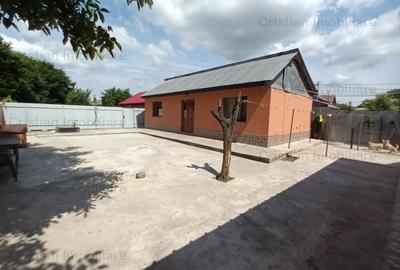 Casă cu 3 camere cu Teren 300 Mp în Chercea - 1
