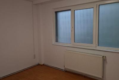 Spațiu comercial, de 16 mp, în Centrul Civic - 1