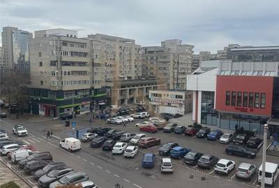 Apartament cu 2 camere decomandat în Centru Civic