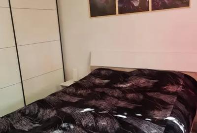 Apartament cu 2 camere decomandat în Democrației