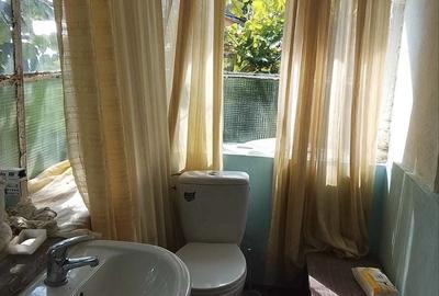Casă cu 2 camere în Purcăreni