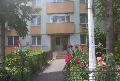 Apartament cu 2 camere decomandat în Crângași
