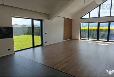 Casă cu 3 camere cu Teren 545 Mp în Tărlungeni