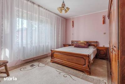 Casă cu 7 camere cu Teren 1230 Mp în Borș - 16