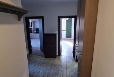 Apartament cu 3 camere decomandat în - 2