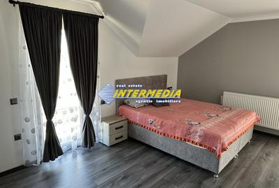 Casă individuală cu 4 camere cu Canalizare în Cetate - 10