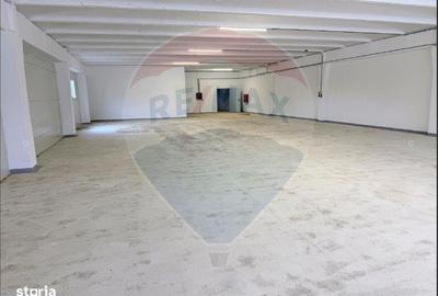 Spațiu comercial, de 1,370 mp, în Central - 6