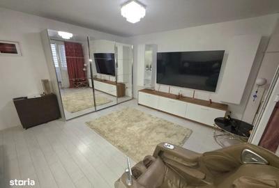 Apartament cu 3 camere în Militari