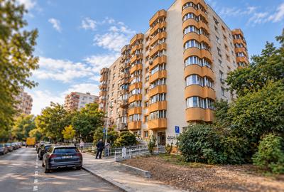 Apartament cu 3 camere decomandat în Sebastian
