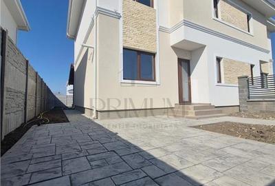 Duplex cu 4 camere cu Canalizare în Moșnița Nouă - 1