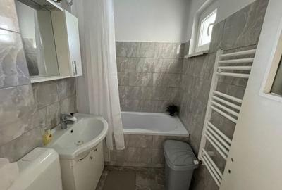 Apartament cu 3 camere în Drumul Taberei