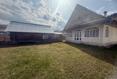 Casă cu Teren 1300 Mp în Ceahlău - 2