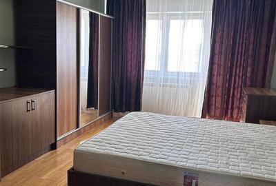 Apartament cu 2 camere decomandat în Buzaului