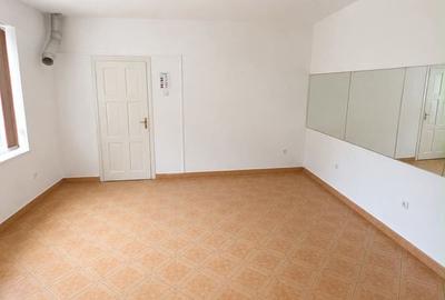 Spațiu comercial, de 32 mp, în Ultracentral - 1