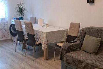 Apartament cu 3 camere decomandat, mobilat în Șelimbăr