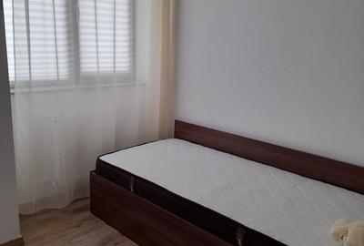 Apartament cu 3 camere decomandat, mobilat în Mihai Bravu