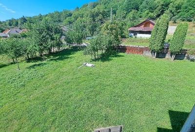 Casă individuală cu 5 camere cu Canalizare în Valea Siliștii