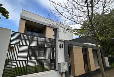 Casă cu 5 camere cu Teren 300 Mp în Primo - 12