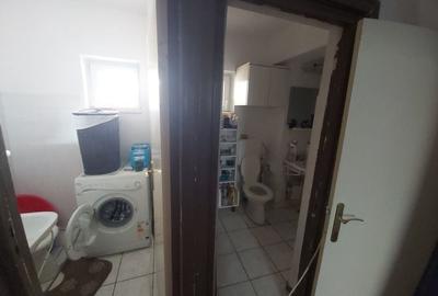 Apartament cu 3 camere decomandat în Dacia