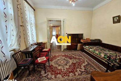 Casă cu 5 camere cu Teren 490 Mp în Central