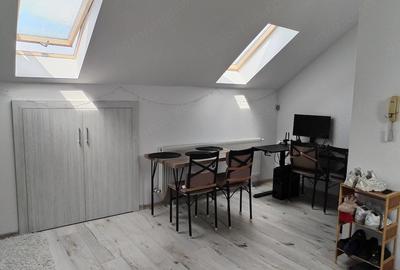Apartament cu 2 camere decomandat în Florești