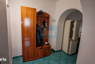 Apartament cu 4 camere decomandat în Gară