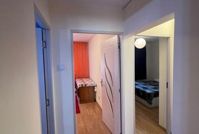 Apartament cu 3 camere decomandat în Nord