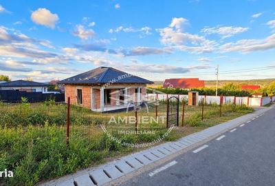 Casă cu 3 camere în Brodoc