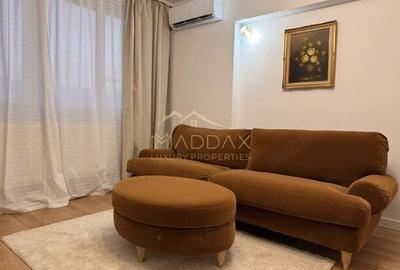 Apartament cu 3 camere semidecomandat, mobilat în Tineretului