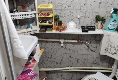 Casă cu 6 camere cu Teren 220 Mp în Central - 3