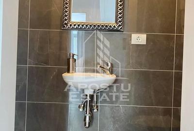 Apartament cu 3 camere semidecomandat în Telegrafului