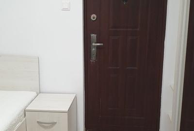Garsonieră semidecomandată în Pajura