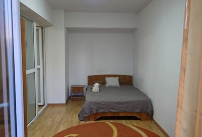 Garsonieră decomandată în Central - 4