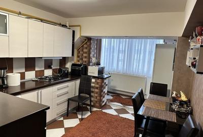 Apartament cu 2 camere decomandat în Central - 2